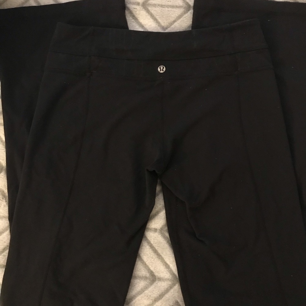 Lululemon yoga pants